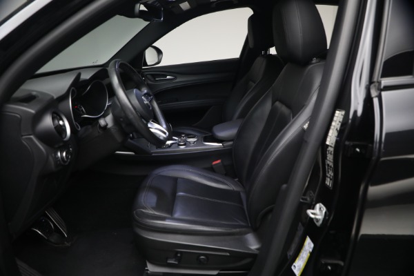 Used 2022 Alfa Romeo Stelvio TI for sale $27,900 at Alfa Romeo of Westport in Westport CT 06880 14
