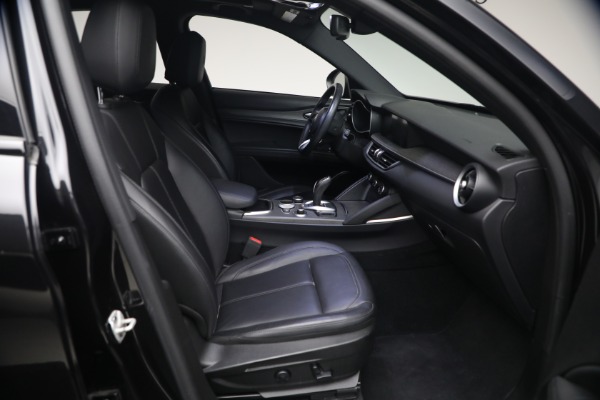 Used 2022 Alfa Romeo Stelvio TI for sale $27,900 at Alfa Romeo of Westport in Westport CT 06880 16