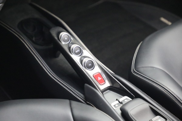 Used 2021 Ferrari F8 Spider for sale $449,900 at Alfa Romeo of Westport in Westport CT 06880 21