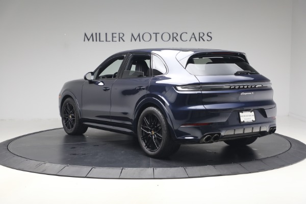 Used 2024 Porsche Cayenne S for sale $79,900 at Alfa Romeo of Westport in Westport CT 06880 5