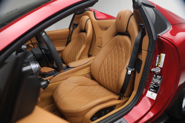 Used 2023 Ferrari 812 GTS for sale $949,900 at Alfa Romeo of Westport in Westport CT 06880 15