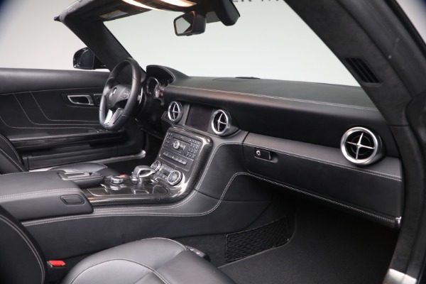 Used 2012 Mercedes-Benz SLS AMG for sale $139,900 at Alfa Romeo of Westport in Westport CT 06880 18