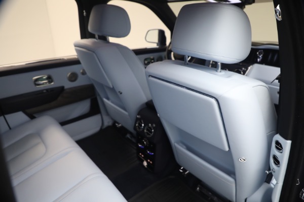 Used 2025 Rolls-Royce Cullinan for sale $419,900 at Alfa Romeo of Westport in Westport CT 06880 27