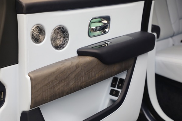 Used 2025 Rolls-Royce Cullinan for sale $419,900 at Alfa Romeo of Westport in Westport CT 06880 28