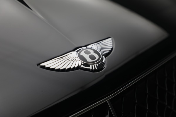 New 2026 Bentley Bentayga V8 for sale $244,330 at Alfa Romeo of Westport in Westport CT 06880 13