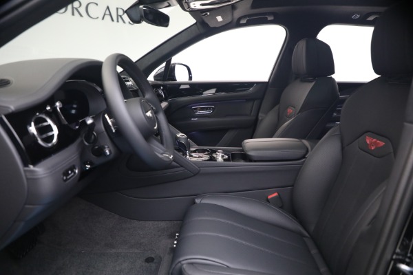 New 2026 Bentley Bentayga V8 for sale $244,330 at Alfa Romeo of Westport in Westport CT 06880 20