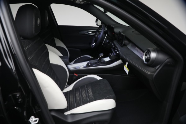 New 2026 Alfa Romeo Tonale Sport Speciale for sale $49,790 at Alfa Romeo of Westport in Westport CT 06880 16