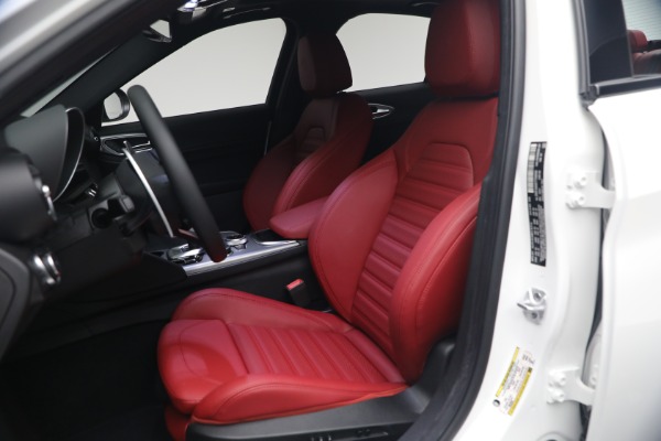 New 2026 Alfa Romeo Giulia Veloce for sale $55,870 at Alfa Romeo of Westport in Westport CT 06880 16