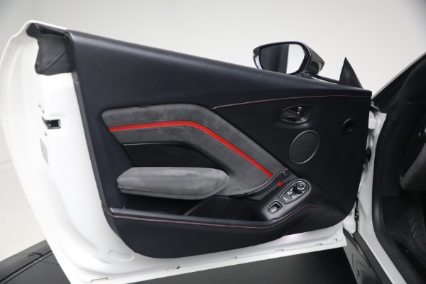 Used 2023 Aston Martin Vantage F1 Edition for sale $129,900 at Alfa Romeo of Westport in Westport CT 06880 26