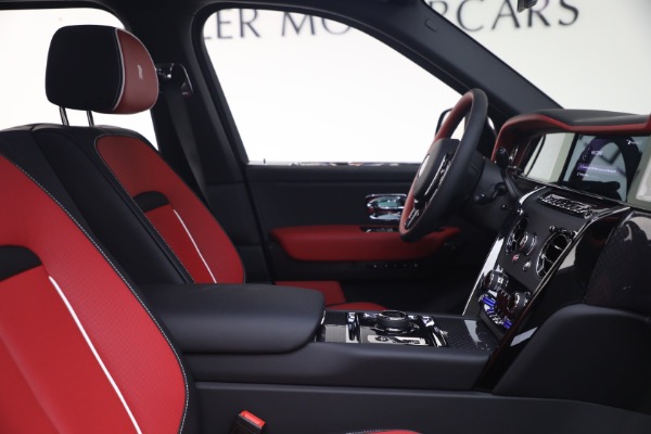 New 2027 Rolls-Royce Black Badge Cullinan for sale $569,350 at Alfa Romeo of Westport in Westport CT 06880 19