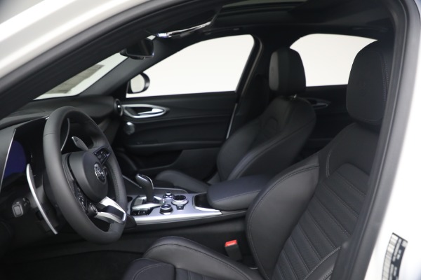 New 2026 Alfa Romeo Giulia Veloce for sale $57,670 at Alfa Romeo of Westport in Westport CT 06880 16