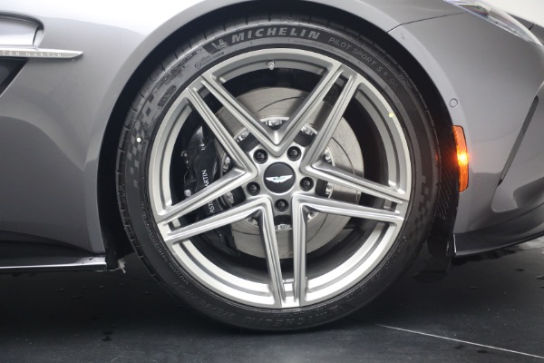 New 2026 Aston Martin Vantage S Roadster for sale $277,680 at Alfa Romeo of Westport in Westport CT 06880 27