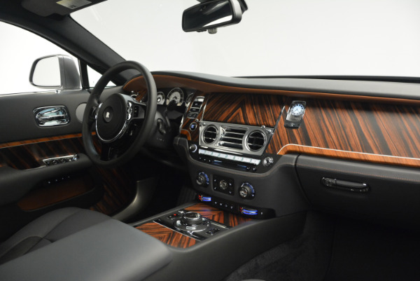 Used 2015 Rolls-Royce Wraith for sale Sold at Alfa Romeo of Westport in Westport CT 06880 27