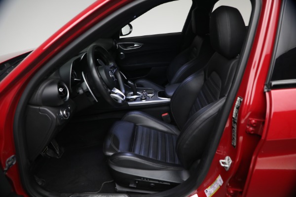 Used 2023 Alfa Romeo Giulia Veloce for sale $33,900 at Alfa Romeo of Westport in Westport CT 06880 15