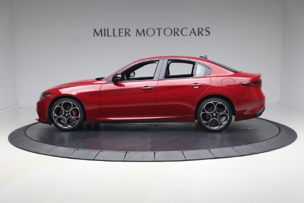 Used 2023 Alfa Romeo Giulia Veloce for sale $33,900 at Alfa Romeo of Westport in Westport CT 06880 3