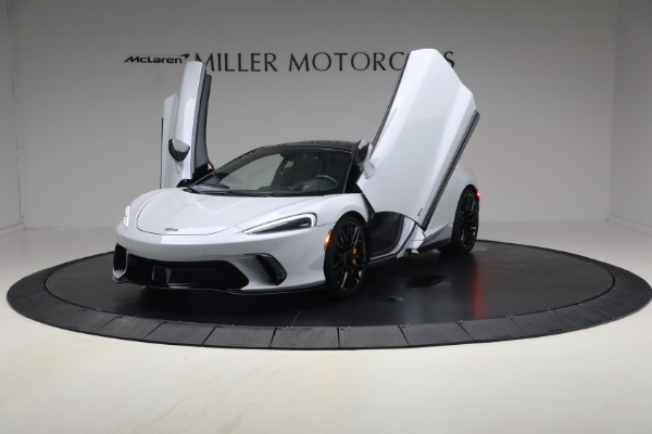 Used 2025 McLaren GTS Performance for sale $189,900 at Alfa Romeo of Westport in Westport CT 06880 12