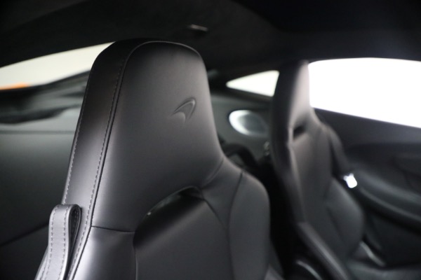 Used 2023 McLaren GT for sale $166,900 at Alfa Romeo of Westport in Westport CT 06880 25