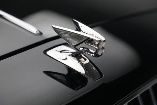 Used 2022 Bentley Flying Spur W12 for sale $195,900 at Alfa Romeo of Westport in Westport CT 06880 13