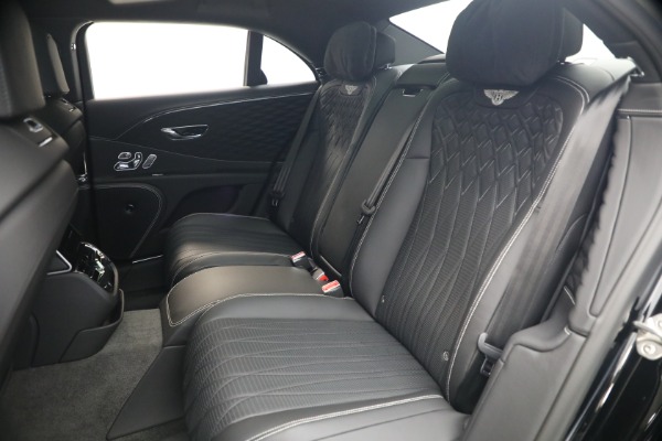 Used 2022 Bentley Flying Spur W12 for sale $195,900 at Alfa Romeo of Westport in Westport CT 06880 24