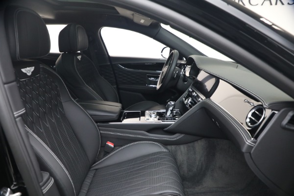 Used 2022 Bentley Flying Spur W12 for sale $195,900 at Alfa Romeo of Westport in Westport CT 06880 27