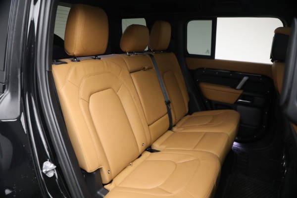 Used 2024 Land Rover Defender 110 V8 P525 for sale $84,900 at Alfa Romeo of Westport in Westport CT 06880 22