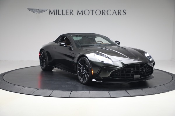 New 2026 Aston Martin Vantage S Roadster for sale $263,900 at Alfa Romeo of Westport in Westport CT 06880 23