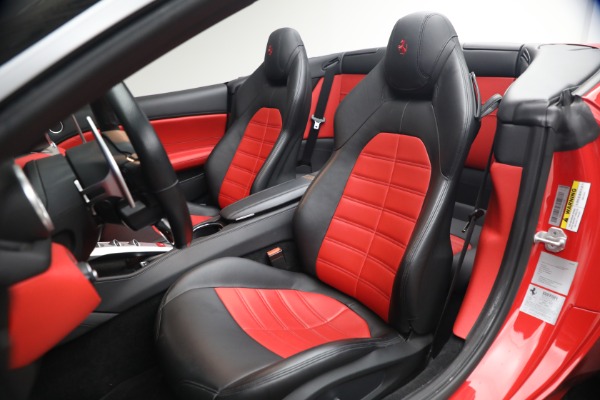 Used 2017 Ferrari California T for sale $163,900 at Alfa Romeo of Westport in Westport CT 06880 14