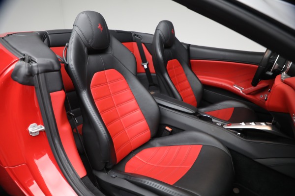 Used 2017 Ferrari California T for sale $163,900 at Alfa Romeo of Westport in Westport CT 06880 18
