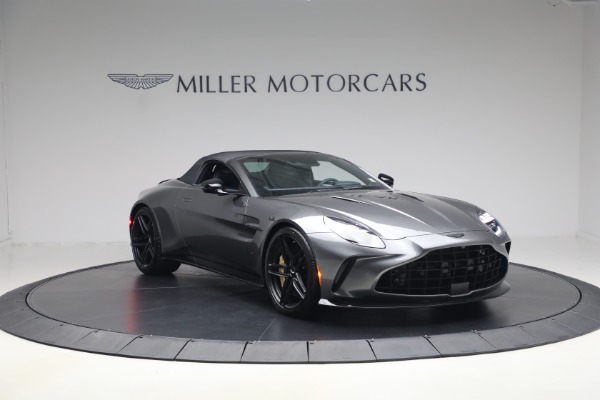 New 2026 Aston Martin Vantage S Roadster for sale $295,000 at Alfa Romeo of Westport in Westport CT 06880 23