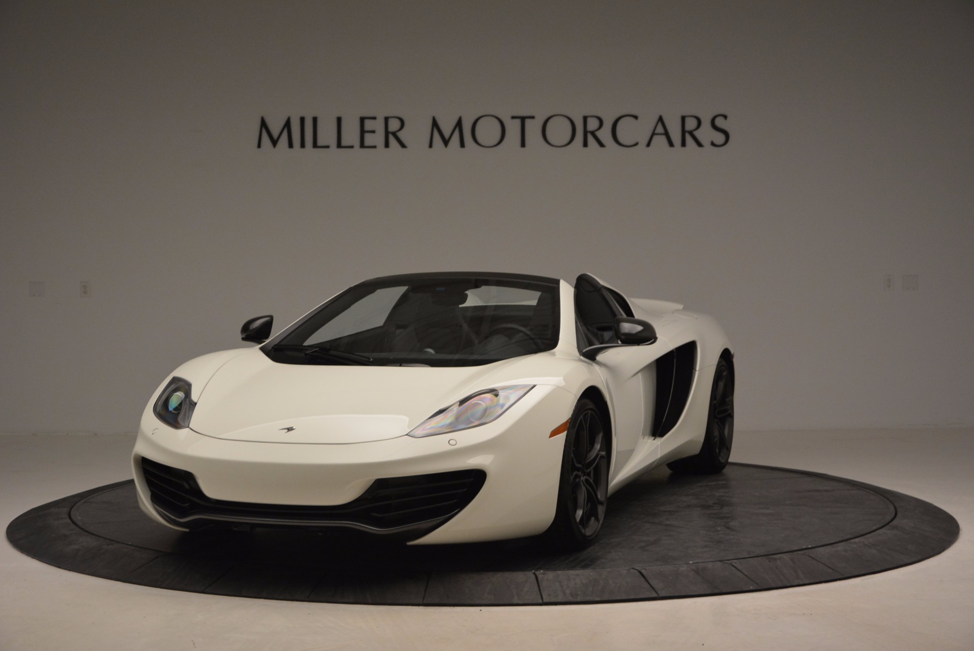 Used 2014 McLaren MP4-12C Spider for sale Sold at Alfa Romeo of Westport in Westport CT 06880 1