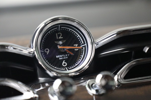 Used 2021 Bentley Bentayga Speed for sale $139,900 at Alfa Romeo of Westport in Westport CT 06880 25