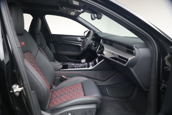 Used 2026 Audi RS 6 Avant performance 4.0T quattro Avant for sale $145,900 at Alfa Romeo of Westport in Westport CT 06880 16