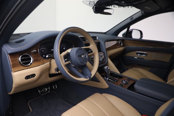 Used 2026 Bentley Bentayga EWB Azure V8 for sale $279,900 at Alfa Romeo of Westport in Westport CT 06880 18