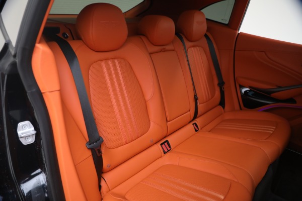 Used 2025 Aston Martin DBX 707 for sale $209,900 at Alfa Romeo of Westport in Westport CT 06880 26