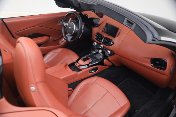 Used 2021 Aston Martin Vantage for sale $119,900 at Alfa Romeo of Westport in Westport CT 06880 28