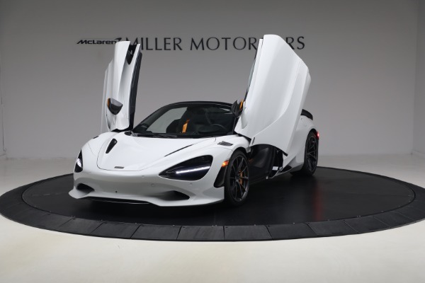 New 2027 McLaren 750S Spider Performance for sale $471,170 at Alfa Romeo of Westport in Westport CT 06880 21