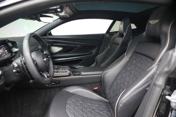 Used 2025 Aston Martin Vanquish for sale $415,900 at Alfa Romeo of Westport in Westport CT 06880 14