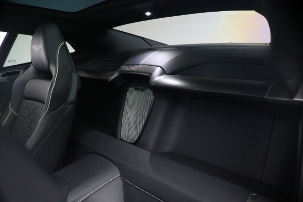 Used 2025 Aston Martin Vanquish for sale $415,900 at Alfa Romeo of Westport in Westport CT 06880 17