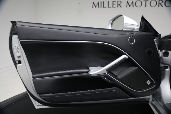 Used 2014 Ferrari F12berlinetta for sale $519,900 at Alfa Romeo of Westport in Westport CT 06880 21