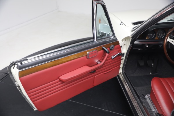 Used 1974 BMW 3.0CSi for sale $175,000 at Alfa Romeo of Westport in Westport CT 06880 17