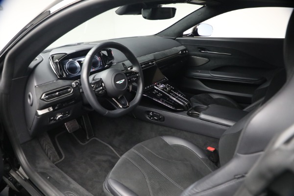 Used 2025 Aston Martin Vantage for sale $187,900 at Alfa Romeo of Westport in Westport CT 06880 14