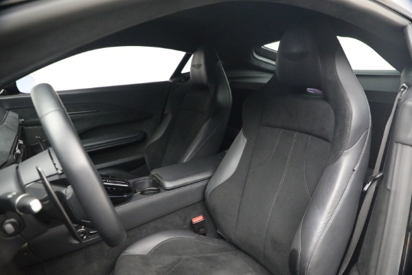 Used 2025 Aston Martin Vantage for sale $187,900 at Alfa Romeo of Westport in Westport CT 06880 15