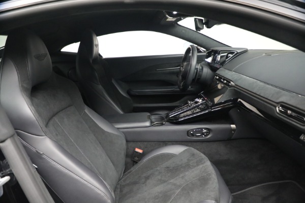 Used 2025 Aston Martin Vantage for sale $187,900 at Alfa Romeo of Westport in Westport CT 06880 18