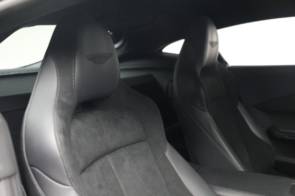 Used 2025 Aston Martin Vantage for sale $187,900 at Alfa Romeo of Westport in Westport CT 06880 20