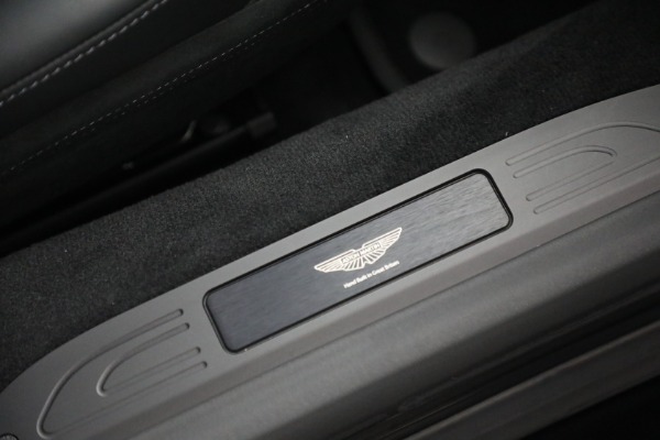 Used 2025 Aston Martin Vantage for sale $187,900 at Alfa Romeo of Westport in Westport CT 06880 24