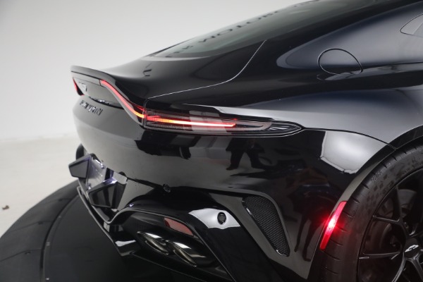Used 2025 Aston Martin Vantage for sale $187,900 at Alfa Romeo of Westport in Westport CT 06880 28