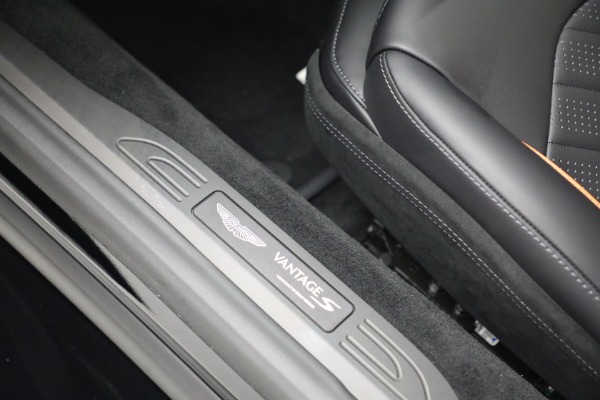 New 2026 Aston Martin Vantage S Roadster for sale $256,300 at Alfa Romeo of Westport in Westport CT 06880 26