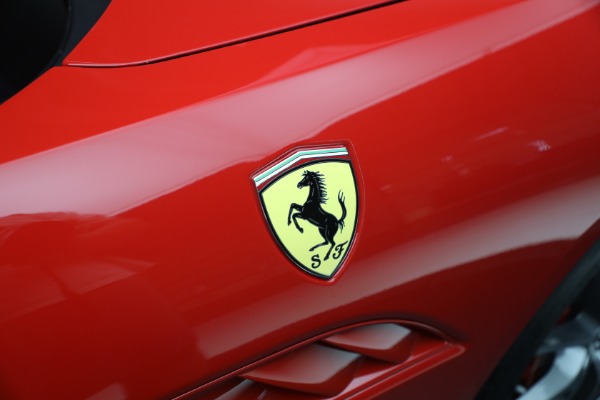 Used 2014 Ferrari California 30 for sale $115,900 at Alfa Romeo of Westport in Westport CT 06880 27