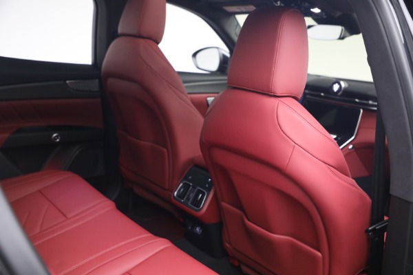 New 2027 Maserati Grecale Trofeo for sale $128,145 at Alfa Romeo of Westport in Westport CT 06880 14