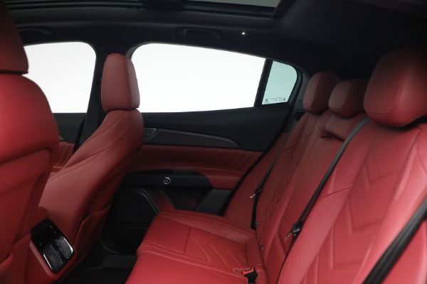 New 2027 Maserati Grecale Trofeo for sale $128,145 at Alfa Romeo of Westport in Westport CT 06880 18